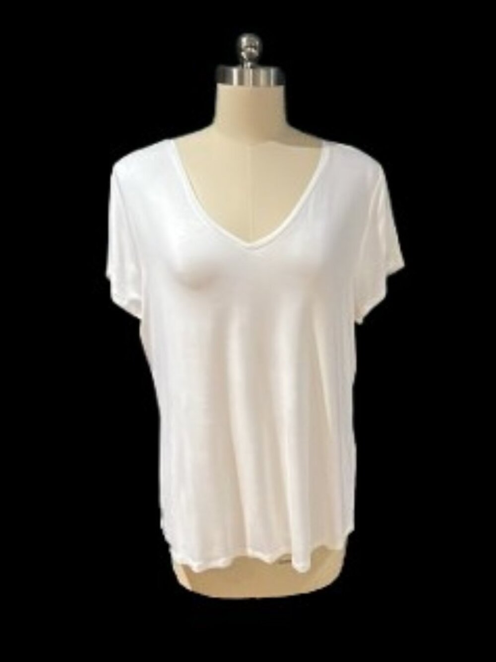 WHBM V-Neck Tee XL – Off White Soft Stretch NWT